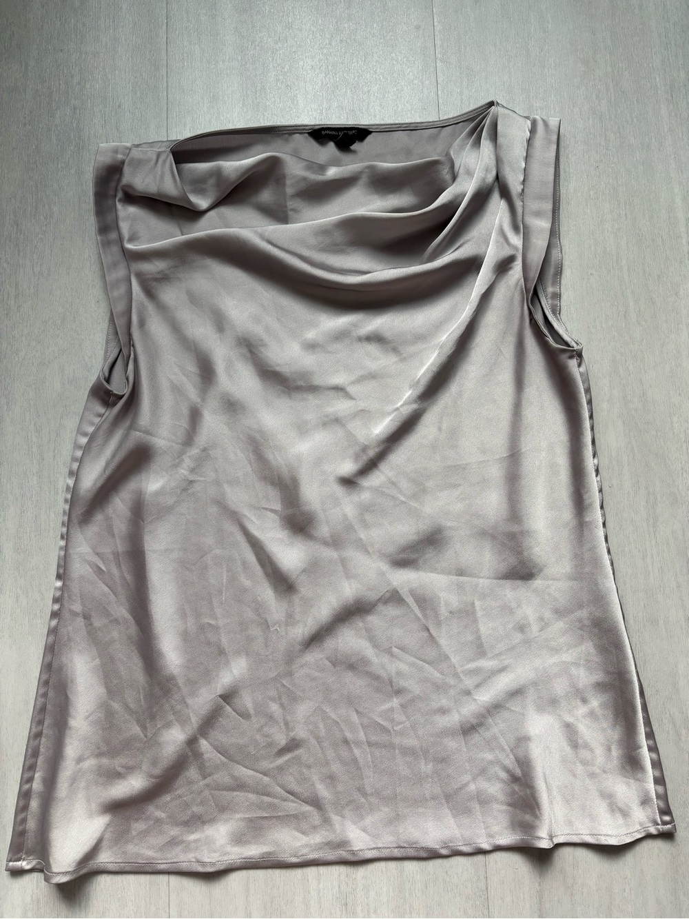 Banana Republic Satin Drape Neck Sleeveless Top Light Gray/Silver US M